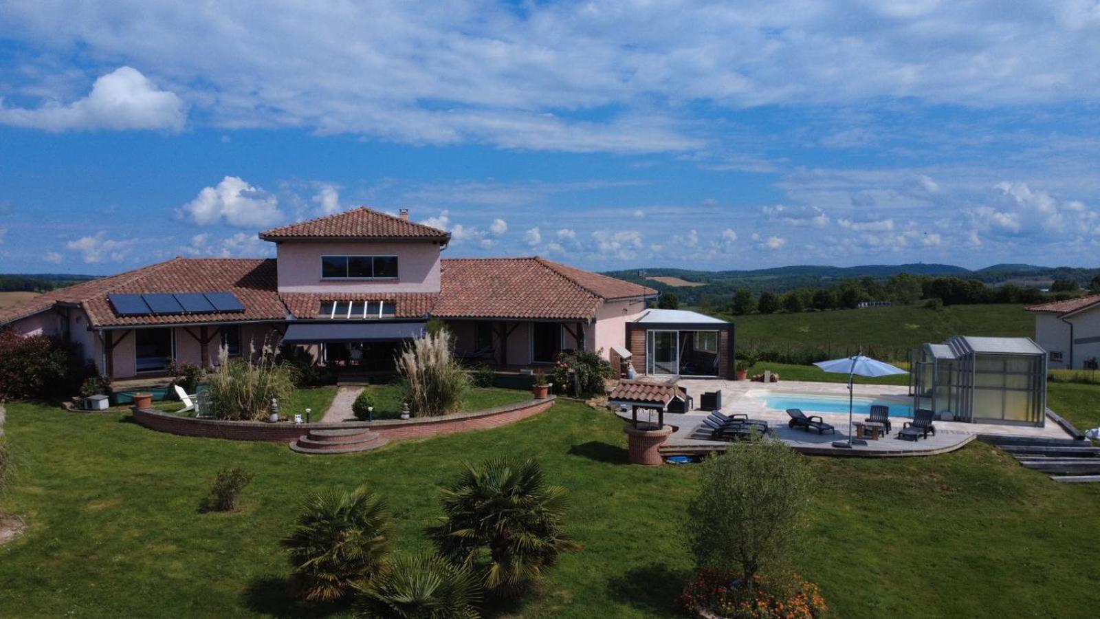 Villa Aux Portes Des Pyrenees แซ็ง-โกแด็งส์ ภายนอก รูปภาพ