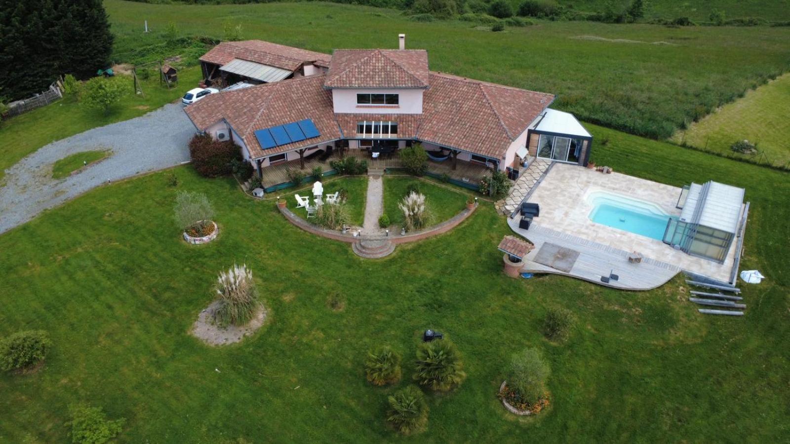 Villa Aux Portes Des Pyrenees แซ็ง-โกแด็งส์ ภายนอก รูปภาพ